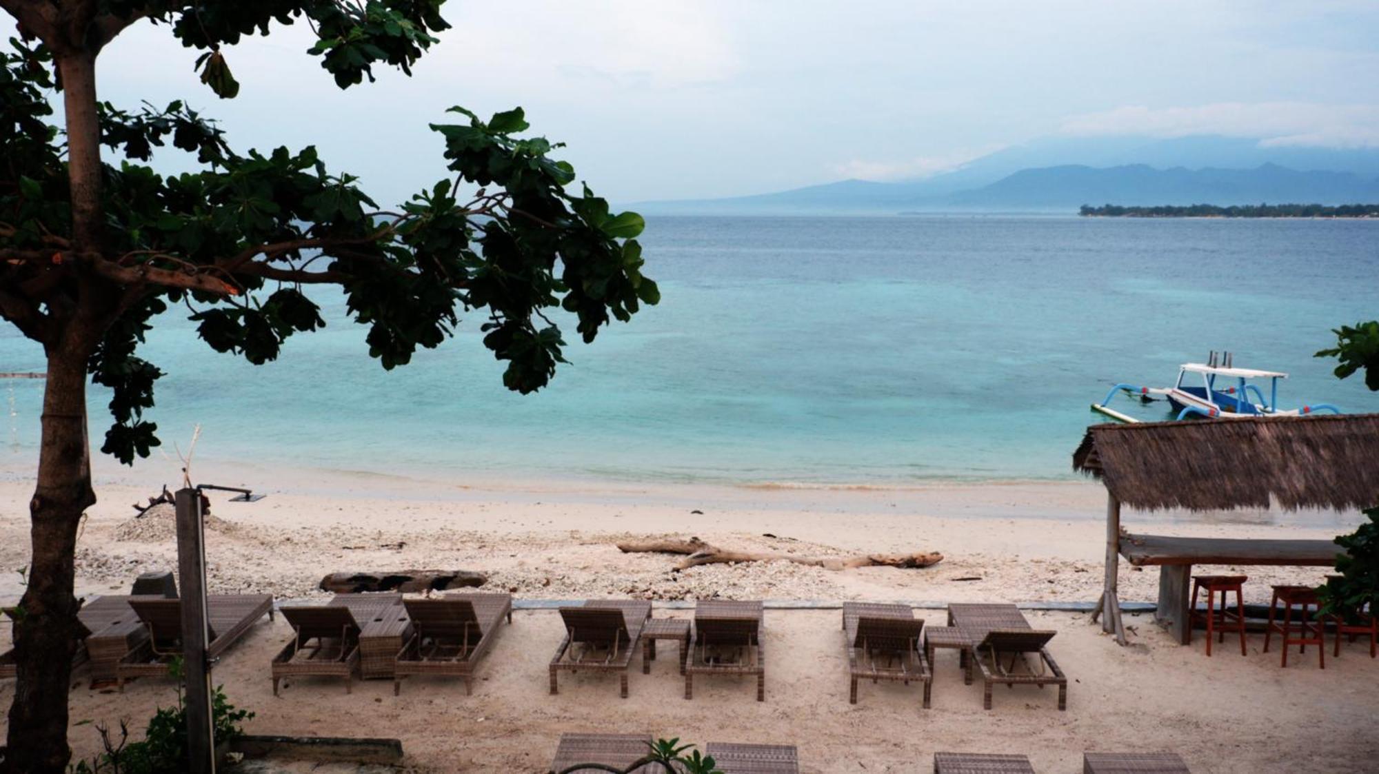 Gili Meno Mojo Beach Resort Exterior photo